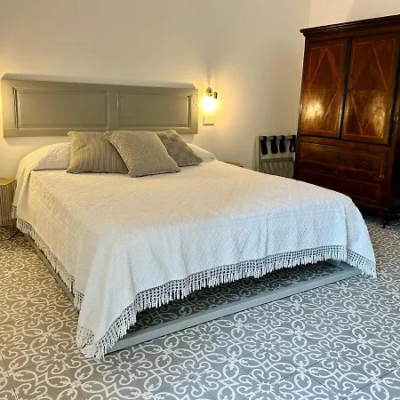 Palazzo Ma.ri.lu. Guest house *